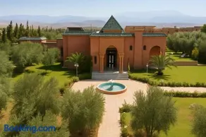 Villa de Charme avec Piscine, Hammam & Jardin Enchanté - Image 1