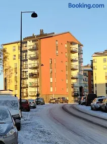 Tasokas 2 h + k + s Söderkullassa - huikeat näköalat - Image 1
