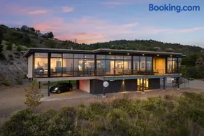 Secluded Dream Home with Hot Tub and Full Gym on 20 Acres - Image 1