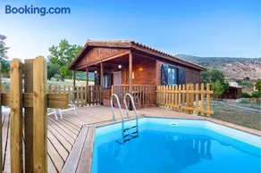 Aldea Los Odres - Cabañas de Madera de 1ª con Piscina Privada y BBQ en la puerta - Image 1