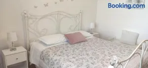 Siesta Apartments - Image 5
