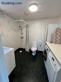 Idylliskt hus med sjöutsikt. - Image 3