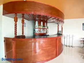Hotel Lomas Inn - Image 2
