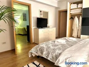 Herastrau Park Apartment - Image 2