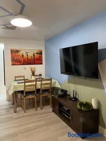 Crescent Apartment - Two bedroom - Image 2