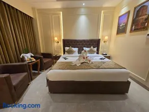 Hotel Regal Club and Resort - Image 5