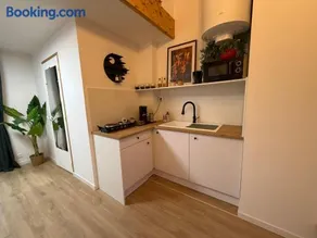 suite Jacuzzi terrasse privé parking - Image 2