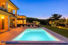 Villa Pinaza A - Image 1
