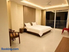 Hotel Pineora - Image 1