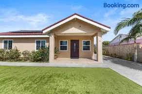 Beautiful 4-bedroom home, Comfortable, stylish and spacious - Image 2