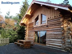 Chalet Authentique en Forêt, 6 Pers, Proche Gérardmer, Sentiers & Stations de Ski - Image 1