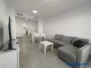 Velez Malaga 2 Dorm 4 Huésped Piscina Parking WiFi - Image 5