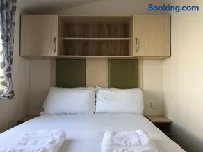 Family friendly, 3-bedroom holiday home - Image 5