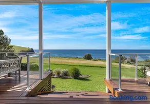 Hamptons Escape - Image 2