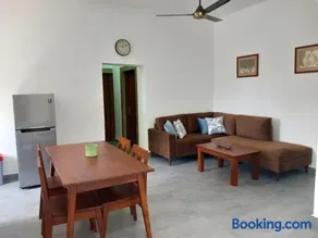 Li's Apartment - Image 1