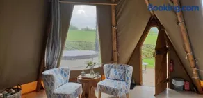 Scaldersitch Farm Boutique Glamping Tipi with private wood fired hot tub - Image 2