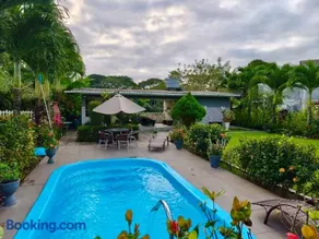 Casa completa em reserva ambiental com piscina privativa - Image 1
