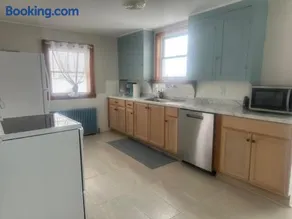 Sawyer Cove Cottage - Image 3