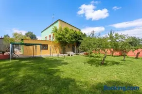 Spacious House with Garden in Touro - Family-Friendly - Image 1