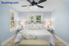 Forest Hills Manor - Image 2