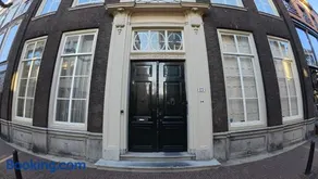 Royal Rooms Dordrecht - Image 2