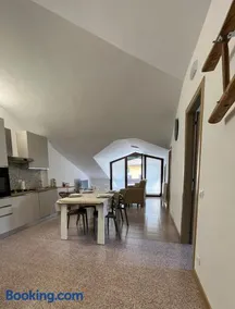 LULU'S House - Image 4