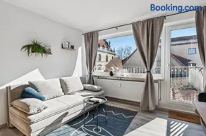 Hellohome I Gemütliches City Studio mit großer Dachterrasse & Parkplatz - Image 3