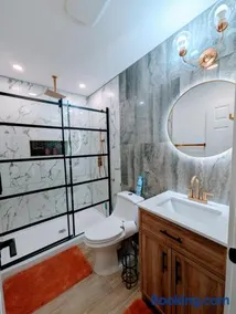 Custom Design Kitchen King Beds Laundry Large TVs - Image 3