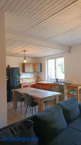 Hébergement insolite avec étang privatif de 2ha pour 6 personnes en Côte-d'Or aux portes du Morvan - Image 4