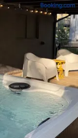 Woodland Chalet I Hot Tub I Home Theater I Fenced Yard I Pet Friendly - Image 3