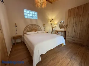 Bohemian Residence - Image 2