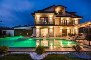 Fethiye Çalışta 8 Kişilik Lüks Villa Gezer - Image 1