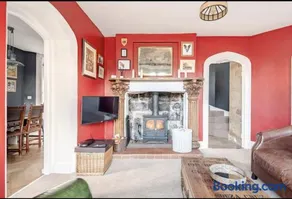 East Lodge - Chillingham Castle - Image 3