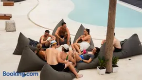 The Farm Nusa Party Hostel - Image 2