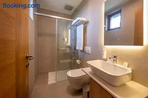 Dve Kule Resort & Winery - Image 4