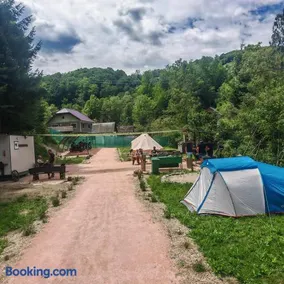 Evergreen Motto Sohodol Camping - Image 1
