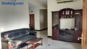 Roshini Serviced Apartments - Image 1