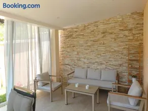 Athena Apartments - Image 2
