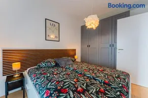 Flex SelfCheckIns 142 - Zagreb - Bedroom - Garage - Loggia - Image 2