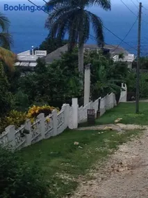 My-Places Montego Bay Vacation Home - Image 1