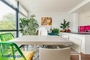 Luxurious flat sunny, quiet, design, lift, balcony - Image 5