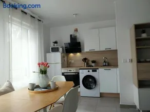 Appartement calme avec parking souterrain 15 min Disney - Image 1