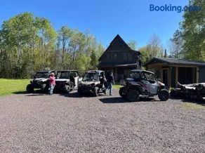 Luxury Lodge On 40 Private Acres • Humm Sauna • Party Barn • - Image 4
