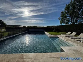 Les gîtes de la Grange de Léonie - jacuzzis privatifs et Piscine - Image 1
