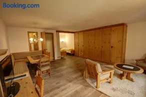 Chesa Munteratsch 1 1 2-Zimmerwohnung 409 Typ C - Image 1