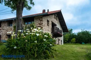 Apartamentos Rurales Larrago - Image 1