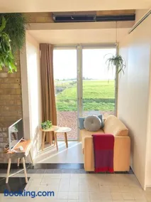 Tiny house Van hoogspanning naar ontspanning - Image 5