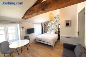 L'IDYLLE - Studio Cocooning avec Jacuzzi - Image 1