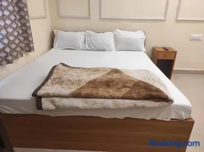 Comfort Guest House Near Howrah Railway Station - Image 3