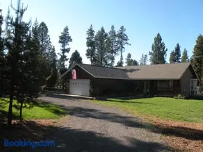 Cozy Cabin LaPine - Image 1